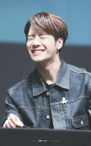Jackson Wang Wallpaper Hair Facial Expression Hairstyle Forehead