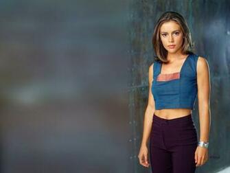 Celebrity Modeling Alyssa Milano HD Desktop Wallpaper