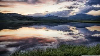 Sunset At Yellowstone Wallpaper The