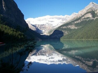 Lake Louise Wallpaper