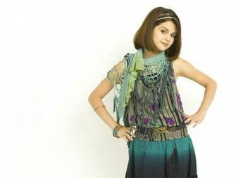Selena Gomez Wallpaper For Computer To Decorate Your Desktop