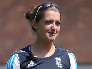 Sarah Taylor Very Beautiful Image Googlycricket Net