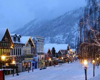 Bavaria Village Alps Wallpaper