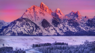 Snow Mountain In The Sunset Wallpaper