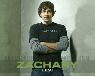 Zachary Levi Wallpaper