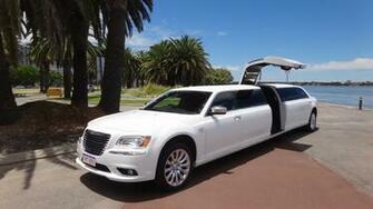 Limousine Royalty Chrysler Hummer Limousines Perth 300c Limo