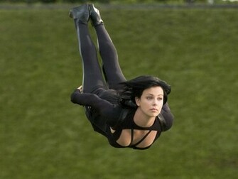 On Flux Charlize Theron Wallpaper