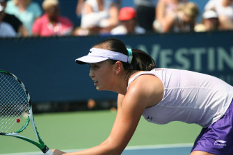 Shuai Peng In Match Position Wallpaper