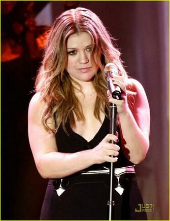 Kelly Clarkson Wallpaper Beautiful