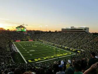 Displaying Image For Oregon Ducks Win The Day Wallpaper