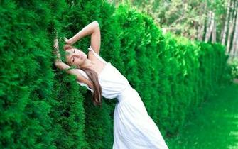 Woman In A White Dress Wallpaper Girl