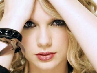 Lovley Taylor Wallpaper Swift
