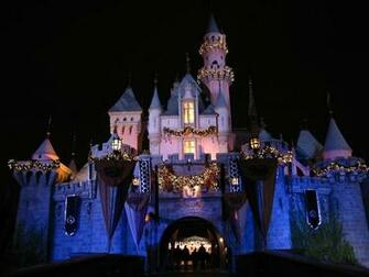 Disney Castle In Christmas Wallpaper