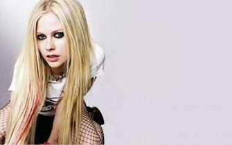 Avril Lavigne HD Wallpaper For Desktop