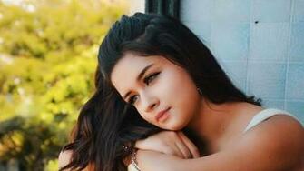 Avneet Kaur Background Wallpaper Baltana