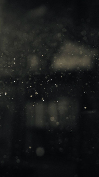 Dark Bubble Bokeh Rain Drops Flare Outside iPhone Wallpaper