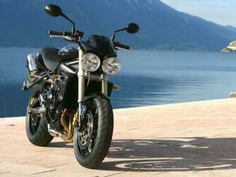 Triumph Street Triple Wallpaper Photos Pictures And Background