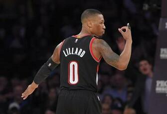 Trail Mix Damian Lillard A Top Point Guard In Nba 2k16
