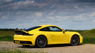 Wallpaper 4k Porsche Carrera 4s Yellow