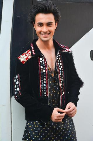 Aayush Sharma At Mehboob Studio In Bandra On 23rd Sept