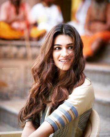 Kriti Sanon HD Wallpaper Desktop Background Android