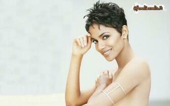 Halle Berry Sexy