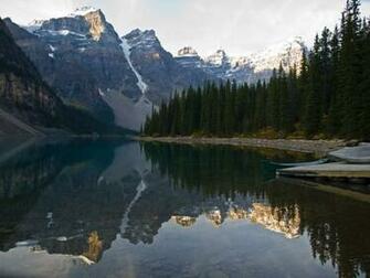 Moraine Lake In Early Morning Wallpaper