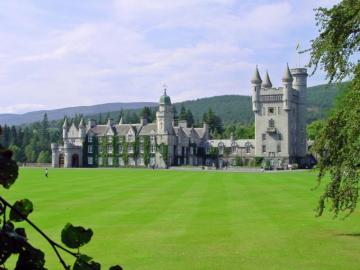 Balmoral Castle Ballater Scotland With Map Photos