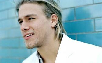 Charlie Hunnam HD Wallpaper