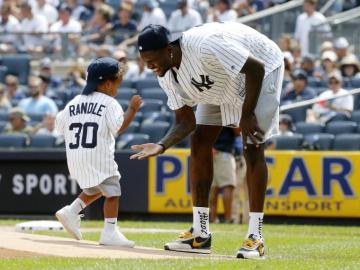 Julius Randle S Son Would Make An Excellent Enforcer For The