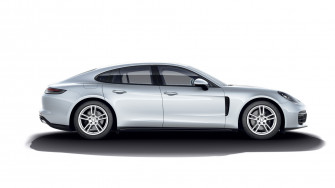New Porsche Panamera Platinum Edition Sedan In Thousand Oaks