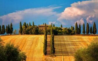 Tuscany House Approach X Locality Photography