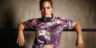 Ashley Graham HD Wallpaper