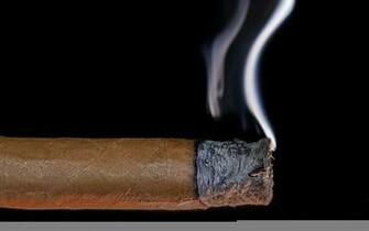 iPhone Cigar Wallpaper