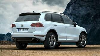 Volkswagen Touareg R Line Rear HD Wallpaper