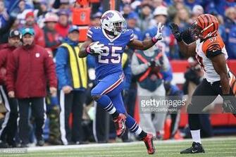 Lesean Mccoy Of The Buffalo Bills Runs Past Vincent Rey