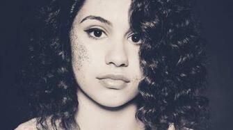 Alessia Cara Wallpaper High Quality