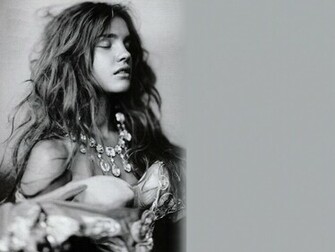 Natalia Vodianova Beautiful Wallpaper