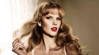 Anne Vyalitsyna