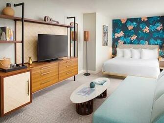 Decor Tips Get The Look From Two Waik K Hotels Surfjack And