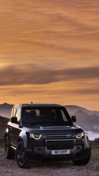 Land Rover Defender V8 Carpathian Edition