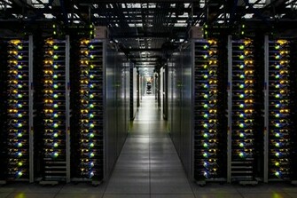 Internet Lives A Look Inside Google S Data Centers Technoblimp
