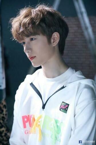 Txt Image Tomorrow X Together Crown