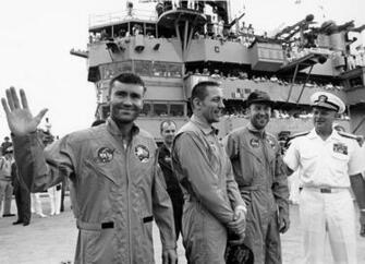Apollo Wallpaper Crew Postmission Onboard