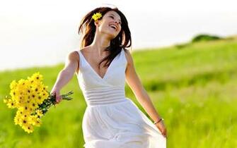 Beautiful Girl So Happy With Smile HD Wallpaper Rocks