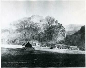 Farm House In Front Of Seneca Rocks Pendleton County W Va