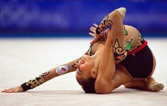 Wallpaper Pose Smile Alina Kabaeva Image For Desktop Section