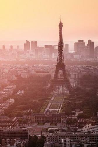 Of The Eiffel Tower iPhone 4s Wallpaper
