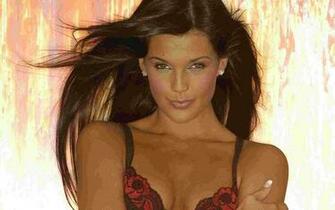 Danielle Lloyd Wallpaper