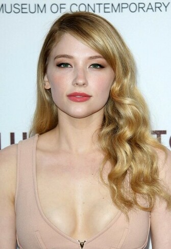 Haley Bennett HD Wallpaper